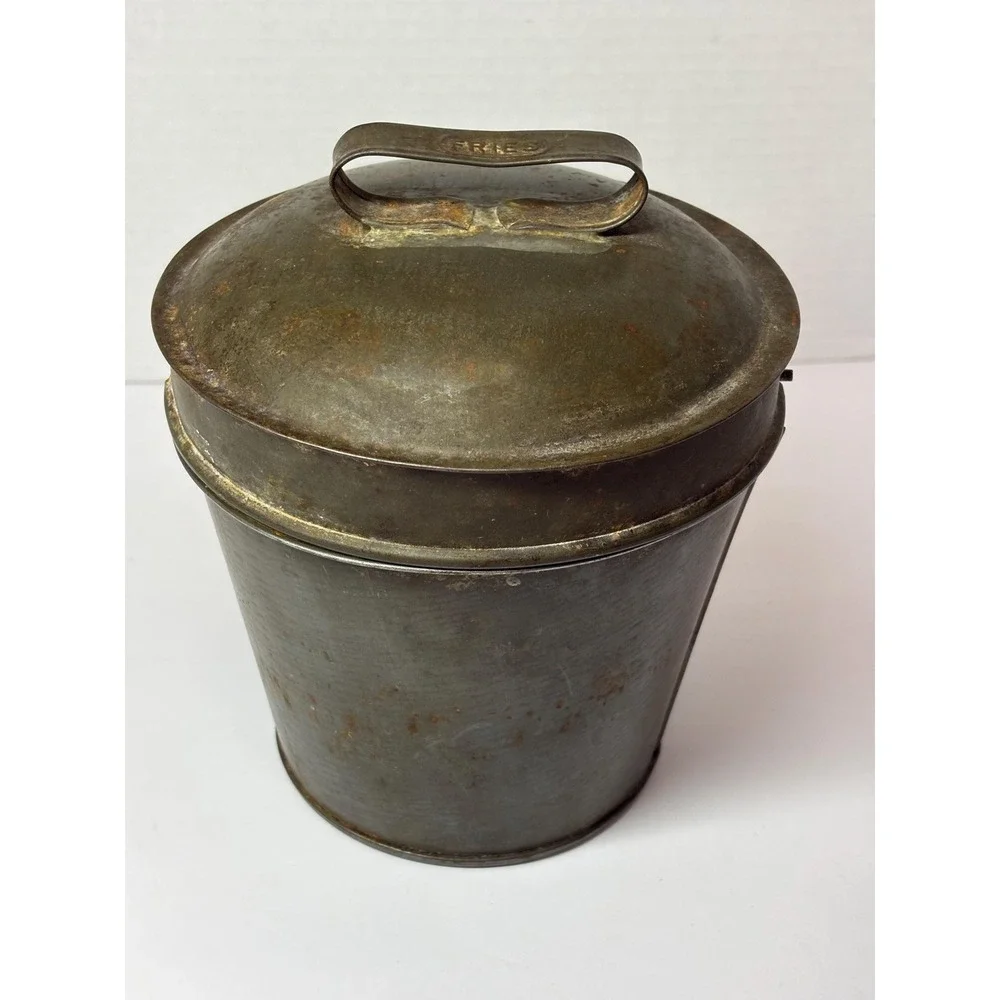 Bundt Cake Pan Jell-O Mold Locking Lid Triangle Vintage Fries